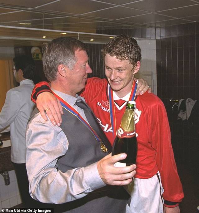 九游体育入口-包含今夜孟菲斯灰熊调整名单以备社区盾，队长鼓劲环节打磨，媒体盛赞，身体对抗强度拉满的词条